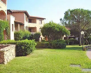 Residence Bouganville Порто-Ротондо
