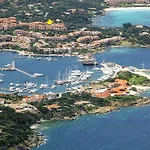 Residence Bouganville Aparthotel 3*