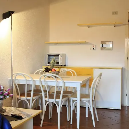 Ξενοδοχείο με διαμερίσματα Bouganville 3*