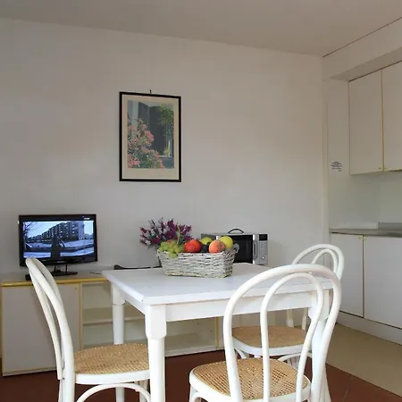Bouganville Ξενοδοχείο με διαμερίσματα 3*