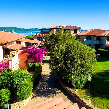 Bouganville Ξενοδοχείο με διαμερίσματα