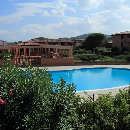 Bouganville Aparthotel 3*