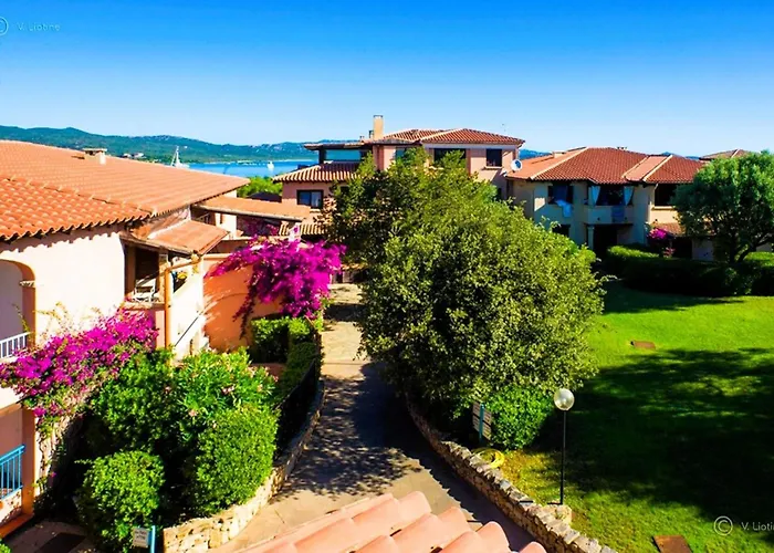 Bouganville Aparthotel